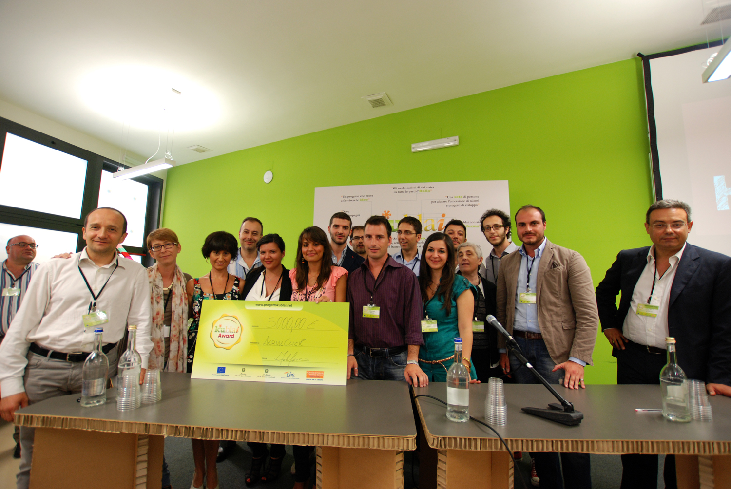 i 9 finalisti del progetto Kublai 2013. Una giornata al The Hub a San Lorenzo tra pitch e momenti di teatro